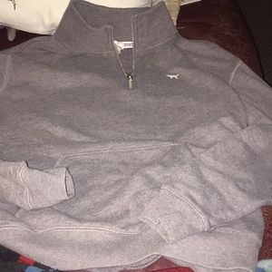 Gray quarter zip, runs big!!!